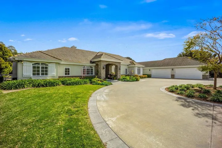 3451 Calle Margarita, Encinitas, California 92024