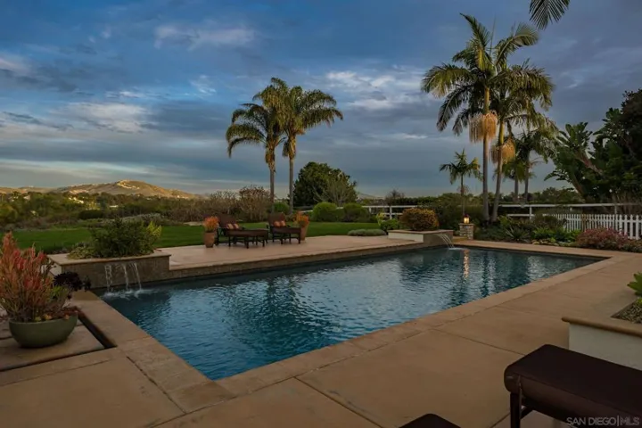 3451 Calle Margarita, Encinitas, California 92024