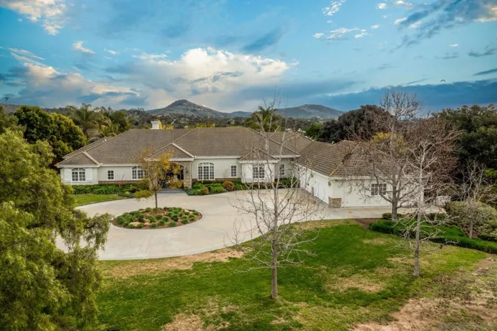 3451 Calle Margarita, Encinitas, California 92024