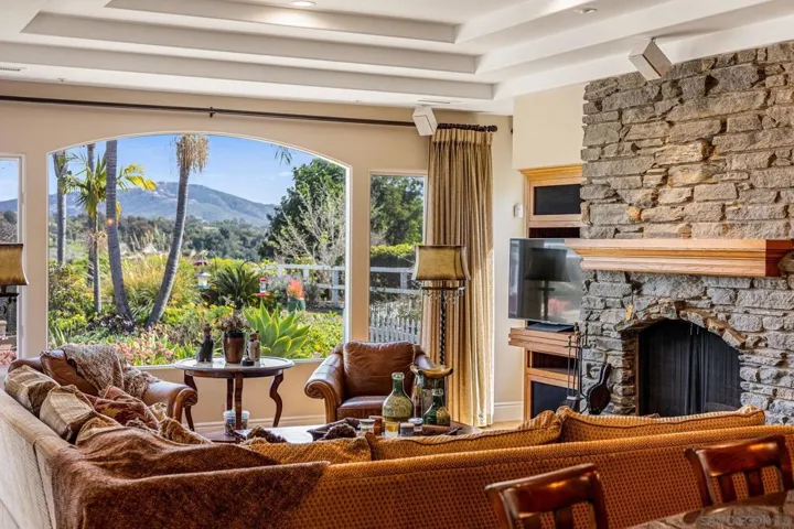 3451 Calle Margarita, Encinitas, California 92024