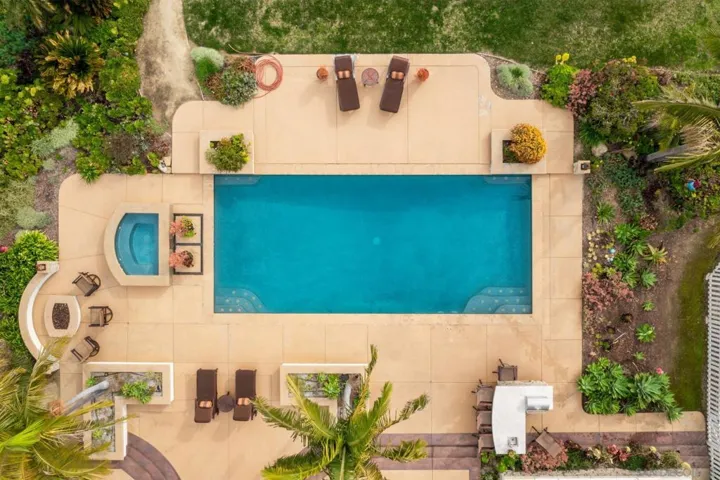 3451 Calle Margarita, Encinitas, California 92024