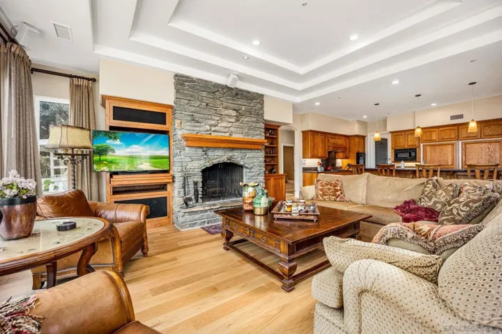 3451 Calle Margarita, Encinitas, California 92024