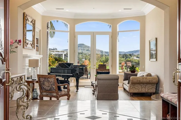 3451 Calle Margarita, Encinitas, California 92024