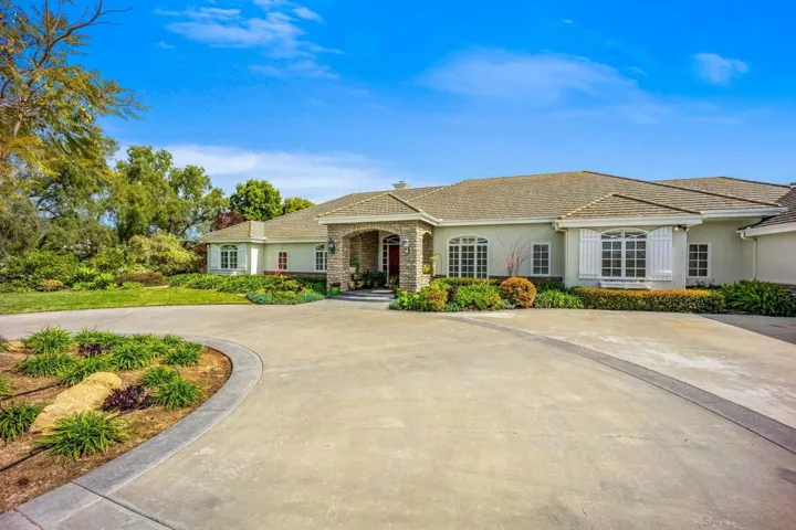 3451 Calle Margarita, Encinitas, California 92024