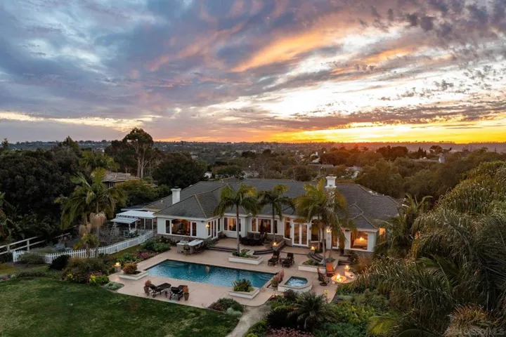 3451 Calle Margarita, Encinitas, California 92024