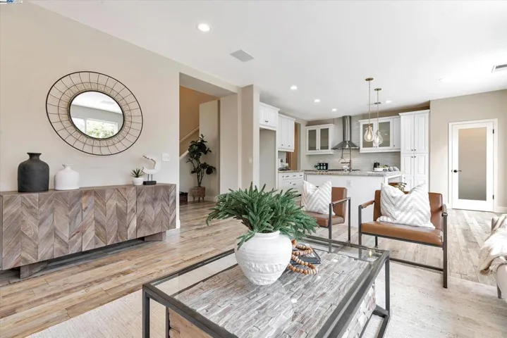 1740 Treehaven Ln, Tracy, California 95376