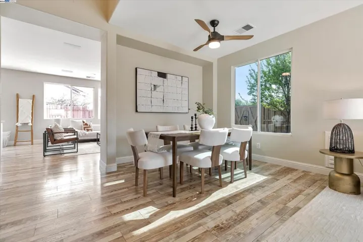 1740 Treehaven Ln, Tracy, California 95376