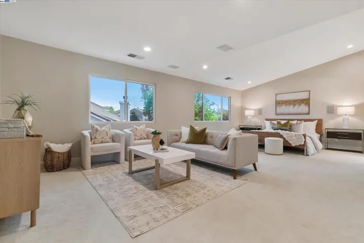 1740 Treehaven Ln, Tracy, California 95376