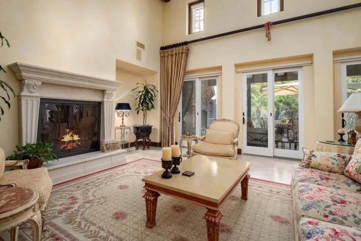 7045 Corte Laguna, Rancho Santa Fe, California 92091