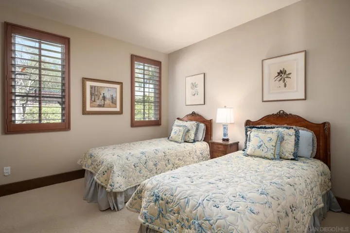 7045 Corte Laguna, Rancho Santa Fe, California 92091