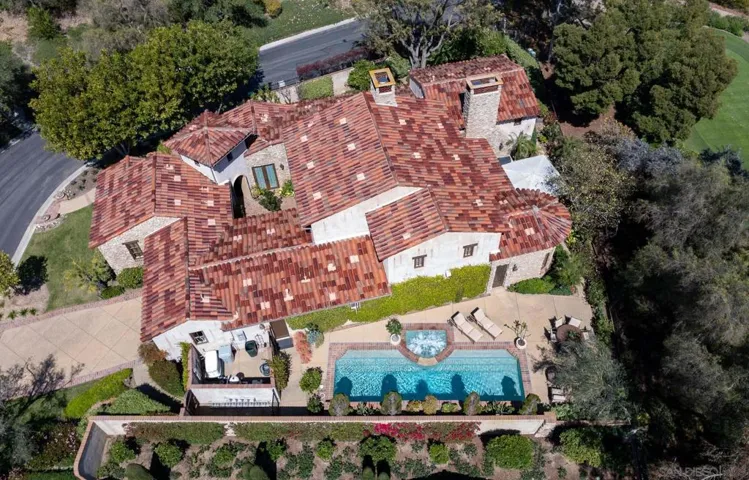 7045 Corte Laguna, Rancho Santa Fe, California 92091