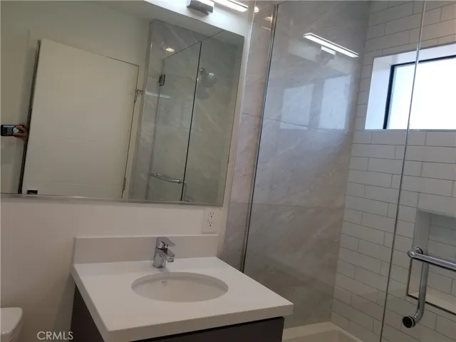 231 1/2 N Burlington Avenue, Los Angeles, California 90026