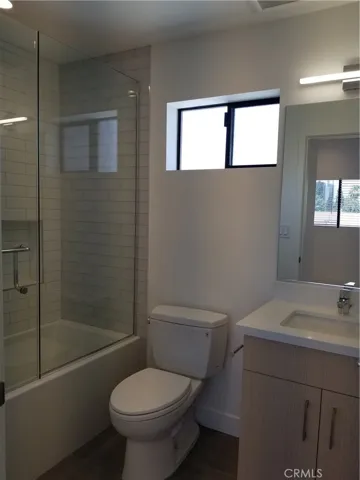 231 1/2 N Burlington Avenue, Los Angeles, California 90026