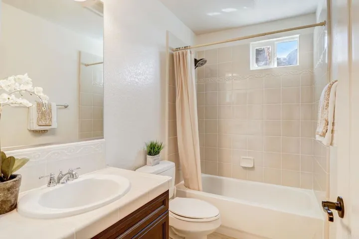 1695 Trenton Way, San Marcos, California 92078