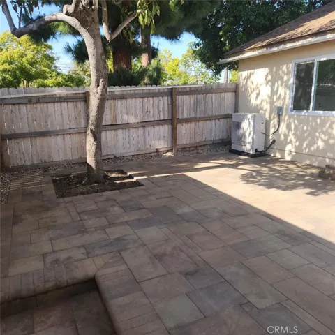 Private Spacious Enclose PAVER Patio