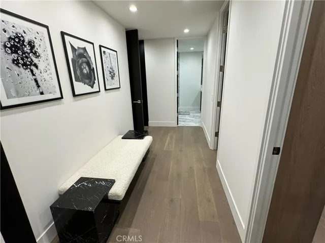 211 S Spalding Drive N502, Beverly Hills, California 90212