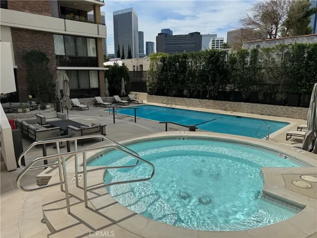 211 S Spalding Drive N502, Beverly Hills, California 90212