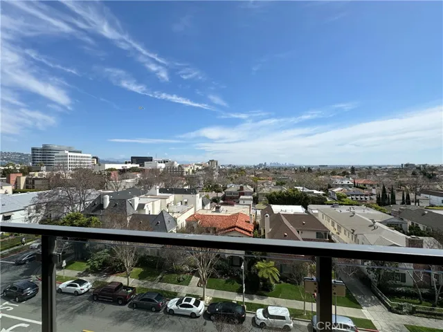 211 S Spalding Drive N502, Beverly Hills, California 90212