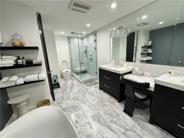 211 S Spalding Drive N502, Beverly Hills, California 90212