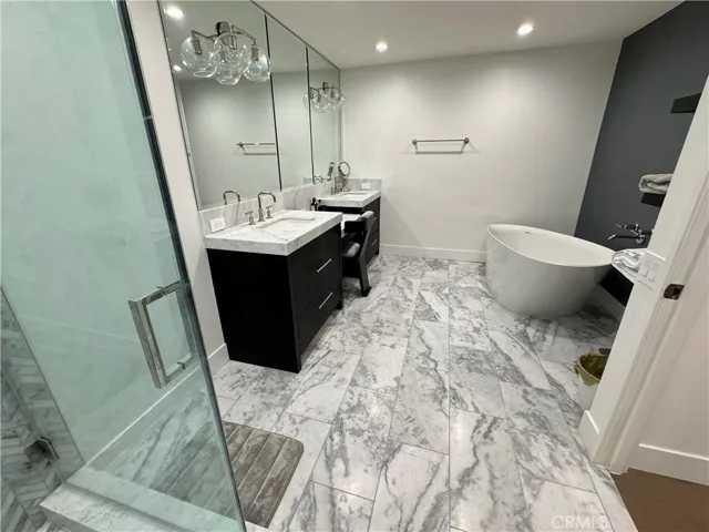 211 S Spalding Drive N502, Beverly Hills, California 90212