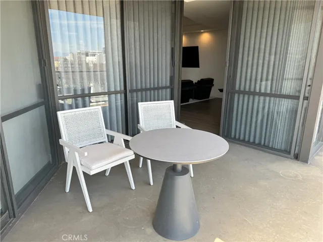 211 S Spalding Drive N502, Beverly Hills, California 90212