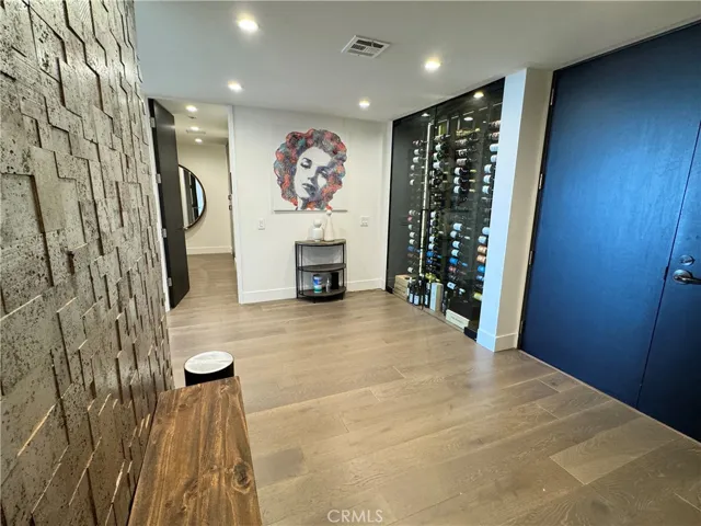 211 S Spalding Drive N502, Beverly Hills, California 90212