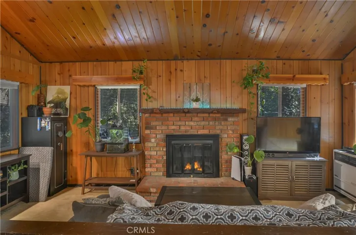 23645 Rocky Dell Road, Crestline, California 92325