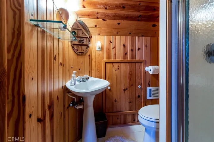 511 Huntington Road, Cambria, California 93428