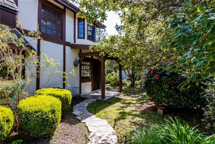 Easy landscaping ready for your touches.