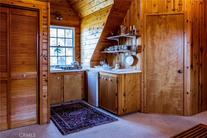 511 Huntington Road, Cambria, California 93428