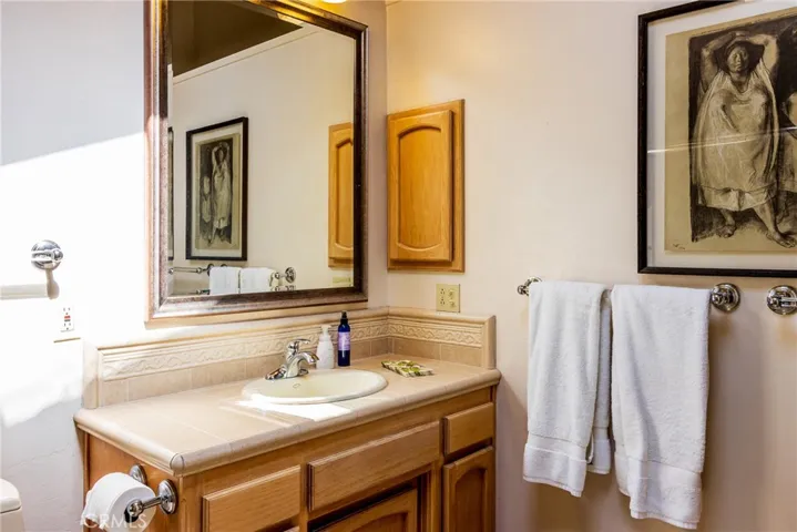 511 Huntington Road, Cambria, California 93428