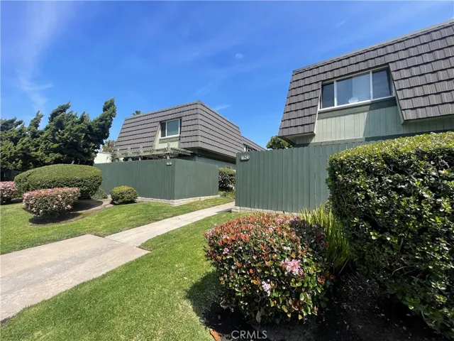 1626 Iowa Street C, Costa Mesa, California 92626