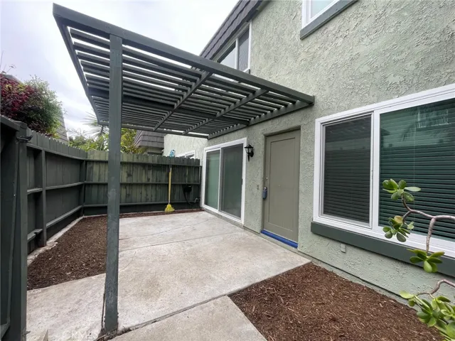 1626 Iowa Street C, Costa Mesa, California 92626