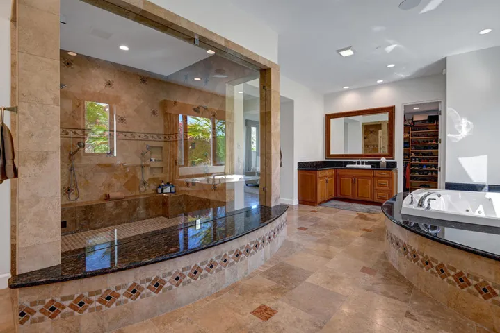 MAIN BATHROOM REVERSE.jpg mls