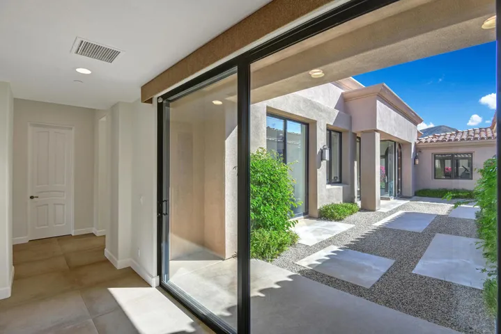 HALLWAY TO COURT YARD.jpg mls