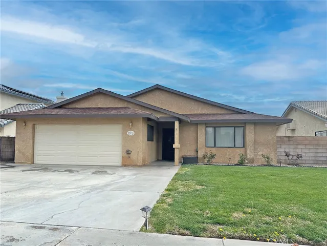 27539 Silver Lakes, Helendale, California 92342