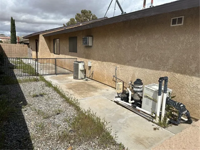 27539 Silver Lakes, Helendale, California 92342