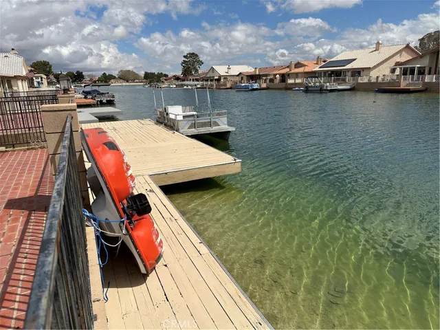 27539 Silver Lakes, Helendale, California 92342