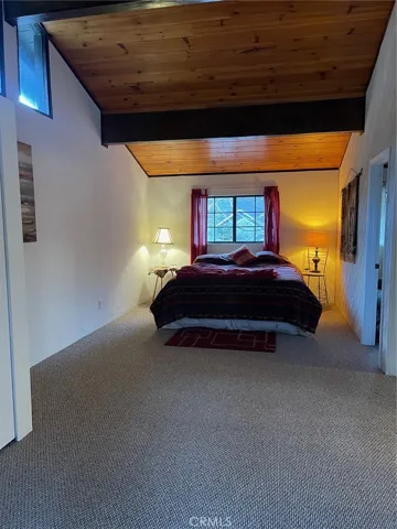 874 Snowbird Road, Wrightwood, California 92397