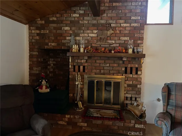 874 Snowbird Road, Wrightwood, California 92397
