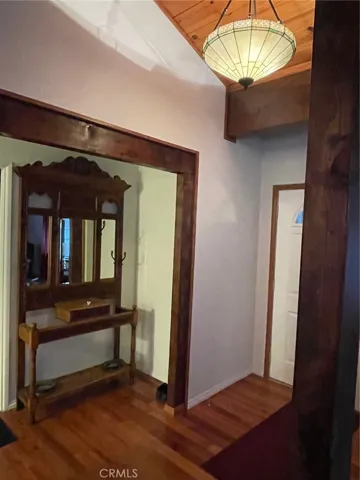 874 Snowbird Road, Wrightwood, California 92397