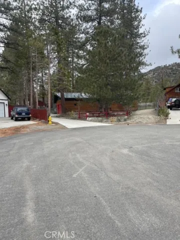 874 Snowbird Road, Wrightwood, California 92397
