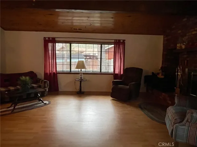 874 Snowbird Road, Wrightwood, California 92397