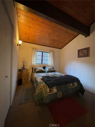 874 Snowbird Road, Wrightwood, California 92397