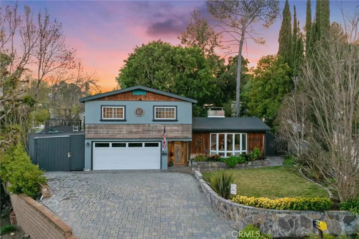 19292 Maynard Way, North Tustin, California 92705