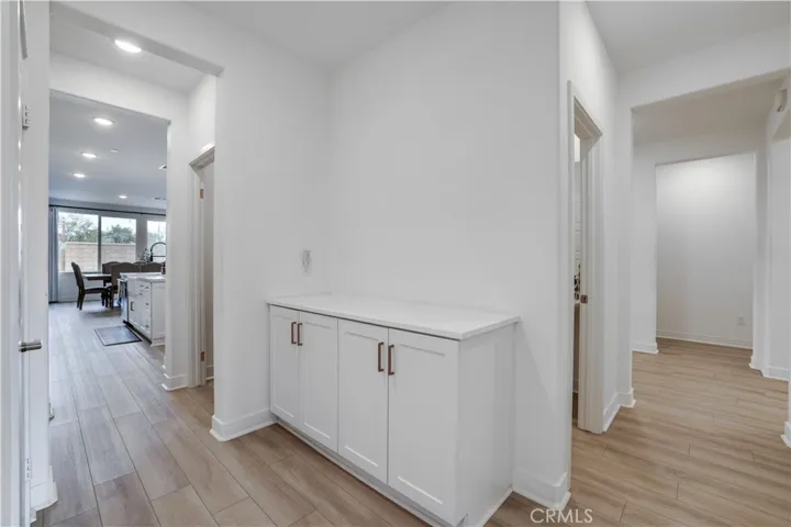 Wet bar/storage off kitchen