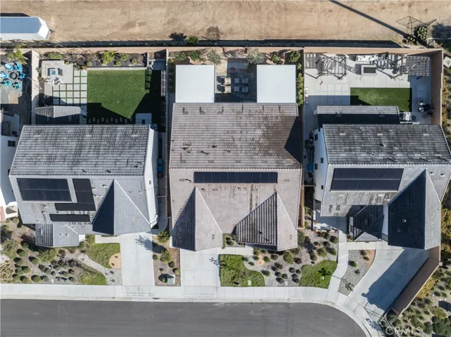 Cul-de-sac with no rear neighbors