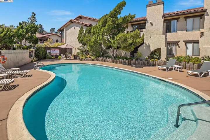 13661 Ruette Le Parc A, Del Mar, California 92014