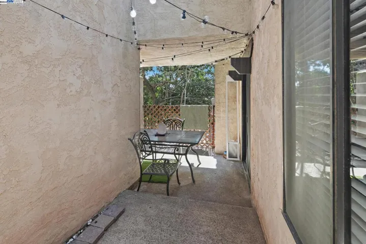 13661 Ruette Le Parc A, Del Mar, California 92014