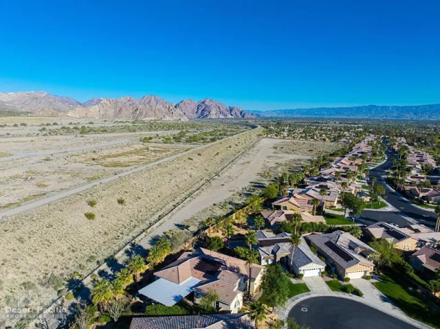 9.21 AC E Madison St & Ave 62, LQ Land A